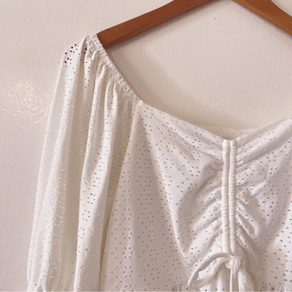 White blouse top - Picture 3 of 3